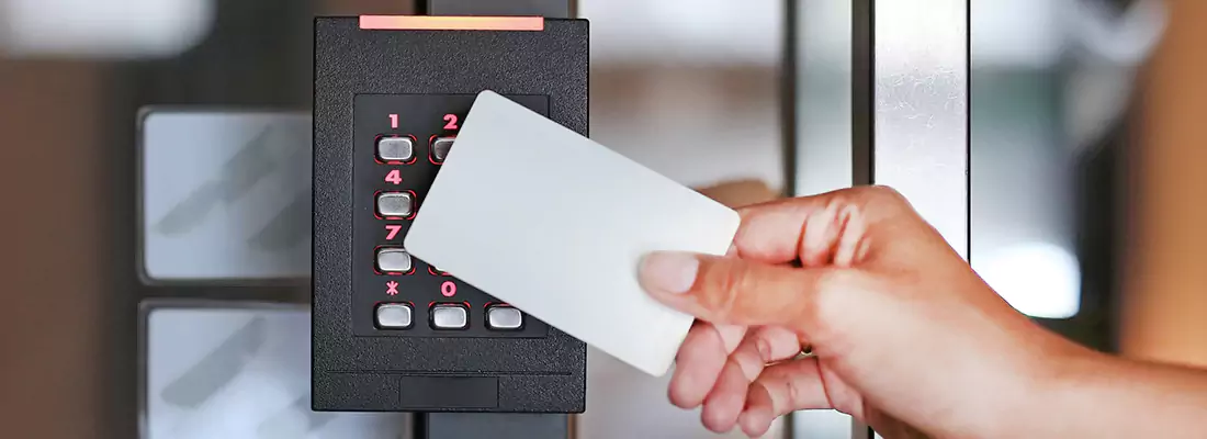 Benefits of Card Lock Readers for Properties in Warrington, FL